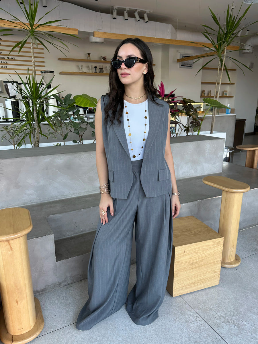 Women's Suit 2 Piece - Gray